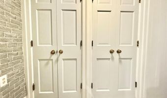 617 State St, Alton, IL 62002