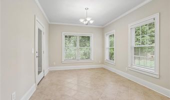 12516 Darvish Ln, Alpharetta, GA 30005
