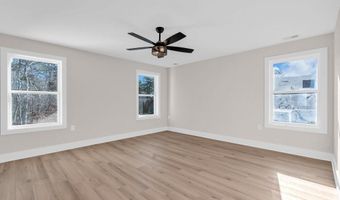 293 Trenton Ave N, Bayville, NJ 08721