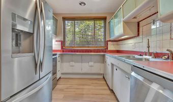 4028 Ledgewood Dr, Cincinnati, OH 45229