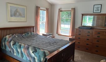 927 Bear Claw Rd, Clark Fork, ID 83811