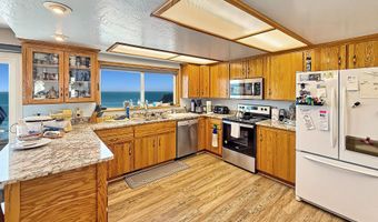 429 BUENA VISTA Loop, Brookings, OR 97415