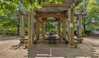 4141 N HENDERSON Rd 626, Arlington, VA 22203