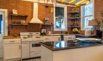 961 E Main St, Batesville, AR 72501
