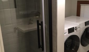 94 Park St, Burlington, VT 05401