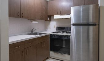 1245 Island Dr 102, Ann Arbor, MI 48105