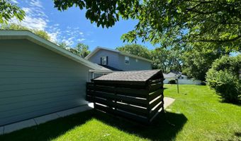 1005 3rd St, Britton, SD 57430
