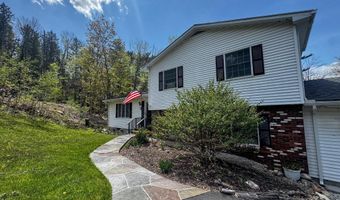 131 Pine Cir, Bennington, VT 05201