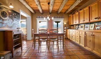 8 Painter Rd, El Prado, NM 87529