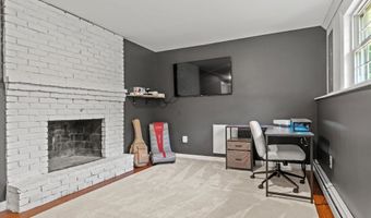 37 Pine Ridge Dr, Candia, NH 03034