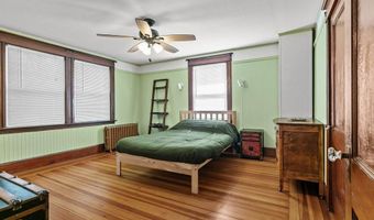 32 Thurston Ave A, Newport, RI 02840