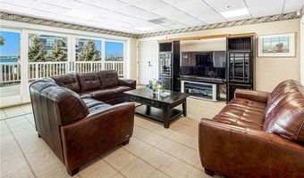 551 Thames St H3, H4, H5, Newport, RI 02840