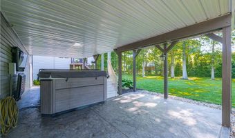 1045 N Quarry Rd, Amherst, OH 44001