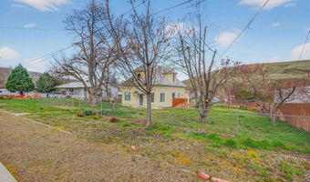 815 2nd St, Asotin, WA 99402