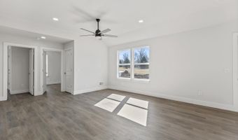 2827 Gady Pines Dr, Adrian, MI 49221
