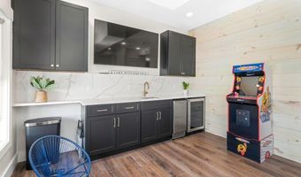 70 Sunset Dr, Belmont, NH 03220