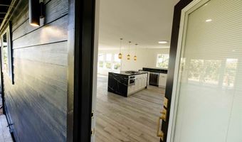 1139 Kauhikoa Rd A, Haiku, HI 96708