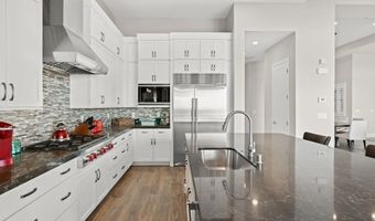 6216 BANDED STONES Ct, Las Vegas, NV 89135