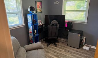 310 Edgeway Dr, Alexandria, IN 46001