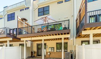 42460 MILDRED LANDING Sq, Ashburn, VA 20148