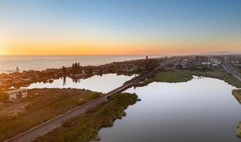 2517 State St, Carlsbad, CA 92008