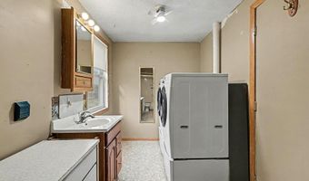 605 N 7 St, Arlington, NE 68002