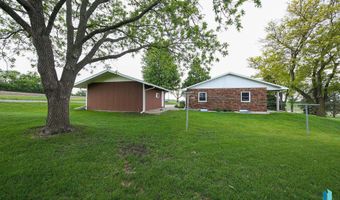 48224 266th St, Brandon, SD 57005