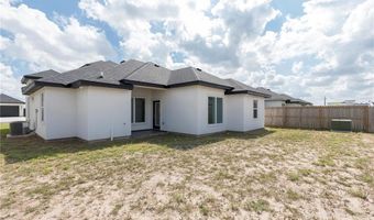 915 Pecan St, Alton, TX 78573