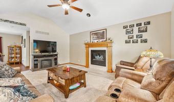 240 Bent Tree Ct, Andover, KS 67002