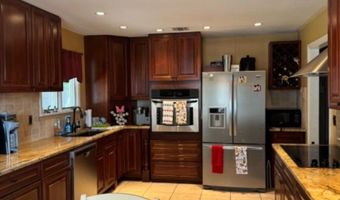9 Basswood Dr, Alloway, NJ 07461