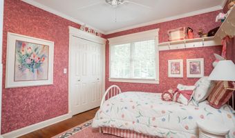 2403 Guenever Ct, Altoona, IA 50009