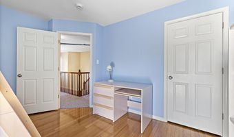 5 Overlook Ct, Bayville, NJ 08721