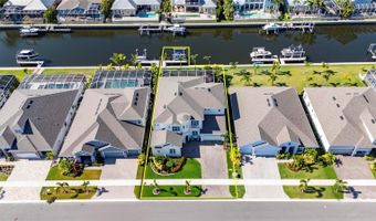 998 SIGNET Dr, Apollo Beach, FL 33572
