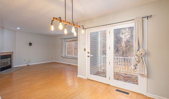 15 Quarry Village Rd 15, Cheshire, CT 06410