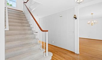 399 Mowetza Dr, Ashland, OR 97520