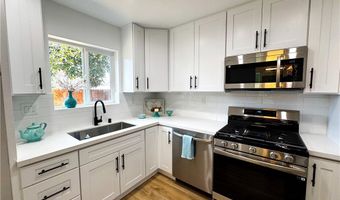 2817 Easy Ave, Long Beach, CA 90810