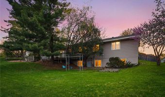 5856 139th St W, Apple Valley, MN 55124