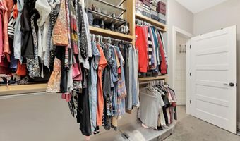 724 E Park Pl, Andover, KS 67002