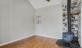 618 E 7TH St, Cheyenne, WY 82007
