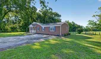 2489 Pocosin Rd, Ayden, NC 28513
