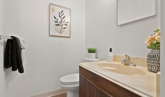 5210 Likini St 1401, Honolulu, HI 96818