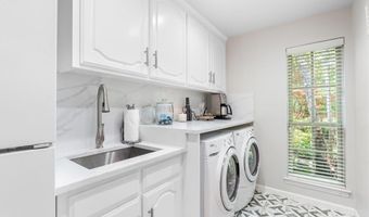 503 Meadowlake Ln, Heath, TX 75032
