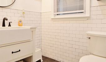 31 AVENUE B, Bayonne, NJ 07002