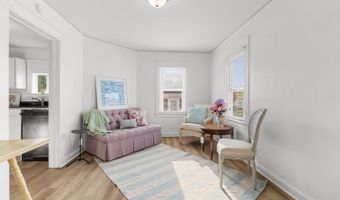 903 Park St, Altavista, VA 24517