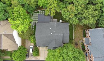 705 N ASHTON St, Alexandria, VA 22312