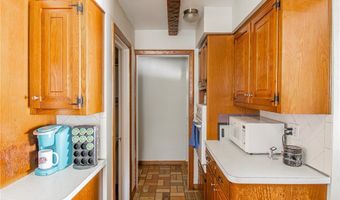 706 Crestview Ave, Akron, OH 44320