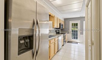 17 Dewberry Ln, Hilton Head Island, SC 29928