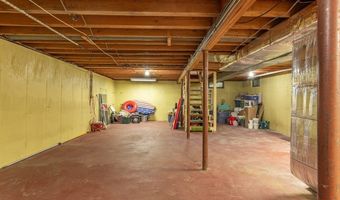22 Bayview Ave, Berkley, MA 02779