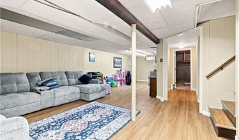 1 Teakwood Dr, Cumberland, RI 02864