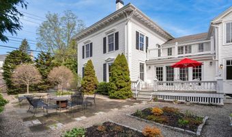 997 Washington St, Bath, ME 04530